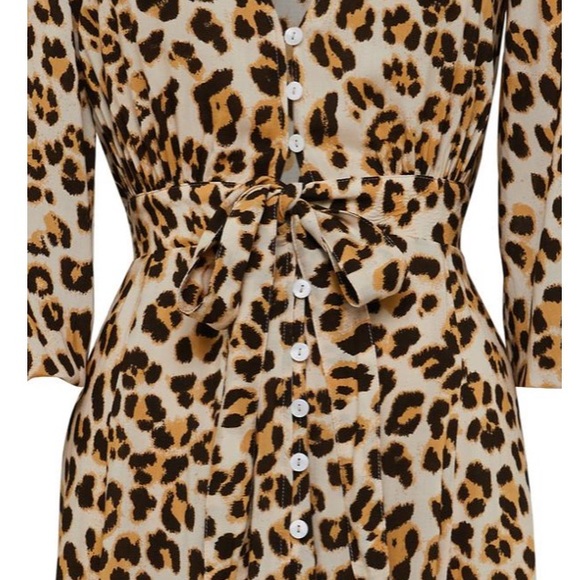 KIVARI tie front dress- XS - Picture 5 of 8